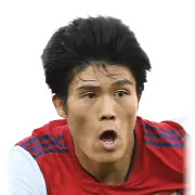 富安健洋 player face